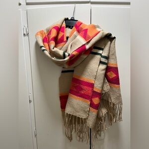 Geometric Patterned Scarf in Pink and Orange 31x82”